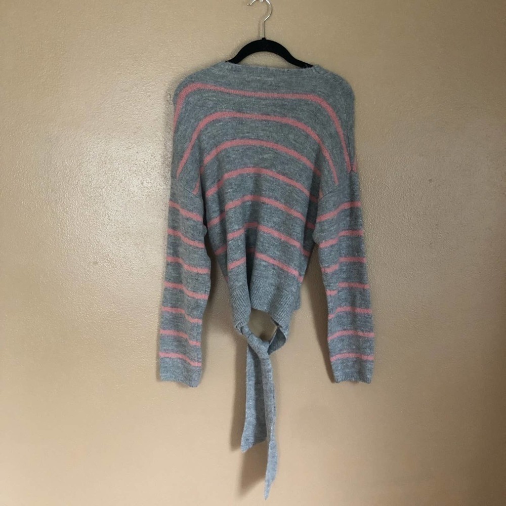 NWT Wayf Grey Striped Sweater Size M